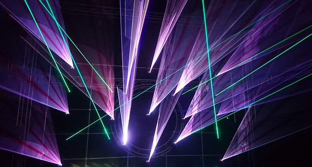 světelná show s lasery